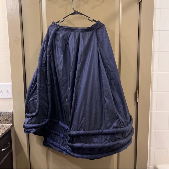 Ivan Grundahl Dresses & Skirts - Ivan grundahl nylon Chic A-Line Navy Skirt Sz 40 (item B11)